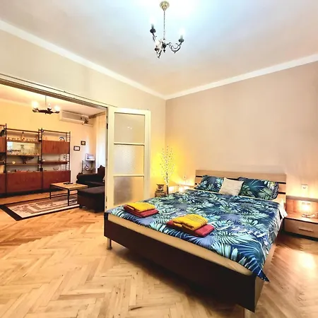 Daire Super Center-huge 2 Bedrooms Burgaz