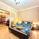 Super Center-huge 2 Bedrooms Apartment Burgas