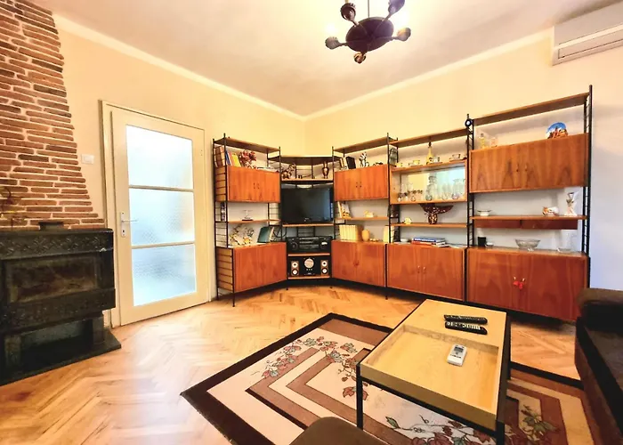 Apartman Super Center-huge 2 Bedrooms Burgasz