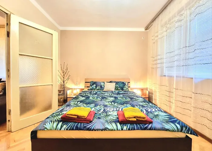 Super Center-huge 2 Bedrooms * Burgasz