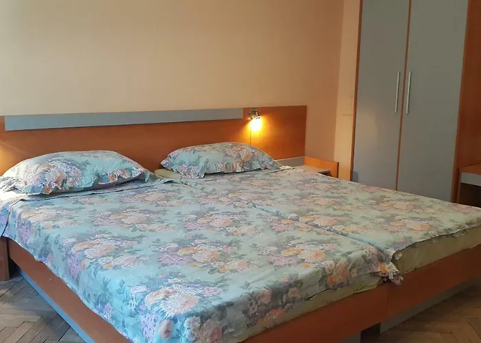 Super Center-huge 2 Bedrooms